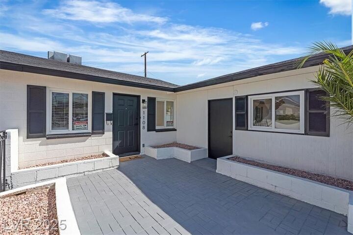 Property Photo: 1108 Princess Katy Avenue NV 89119
