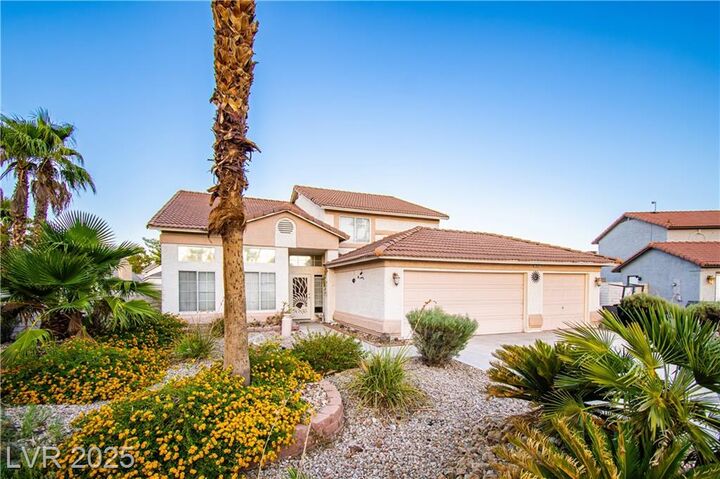 2532 Goldenmoon Street  Las Vegas NV 89108 photo