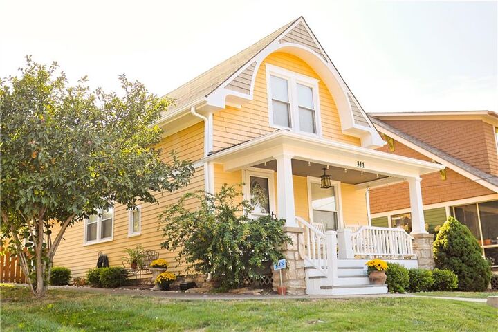 Property Photo: 311 N River Boulevard MO 64050