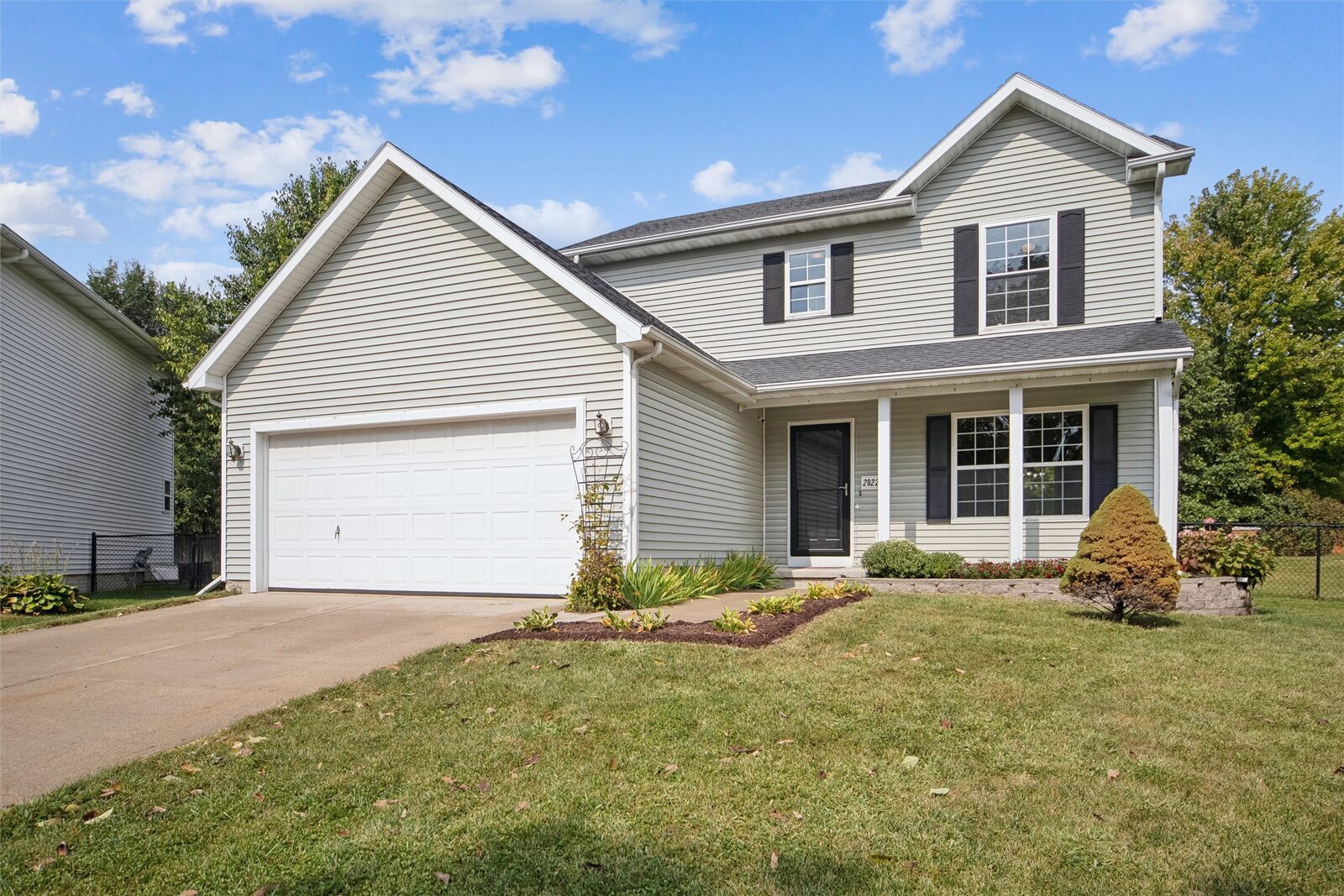 Property Photo:  2822 SW Village Circle  IA 50023 