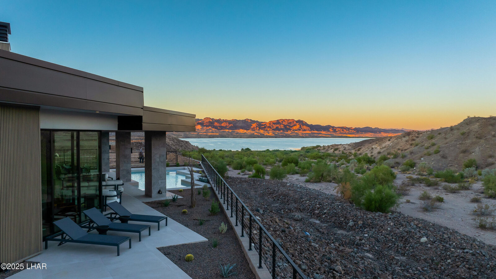 Property Photo:  2437 Wren Cove Way  AZ 86406 