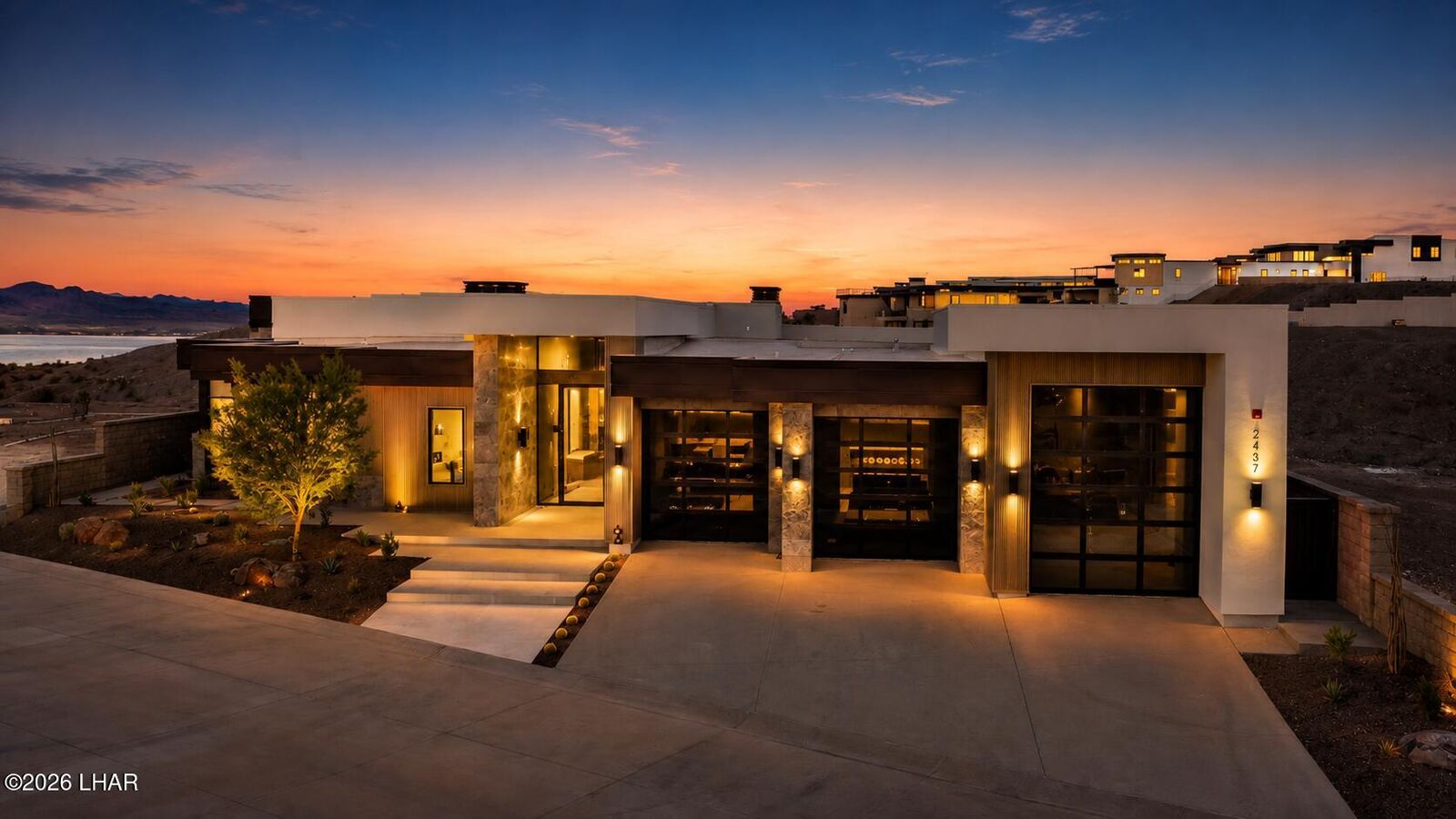 Property Photo: 2437 Wren Cove Way AZ 86406