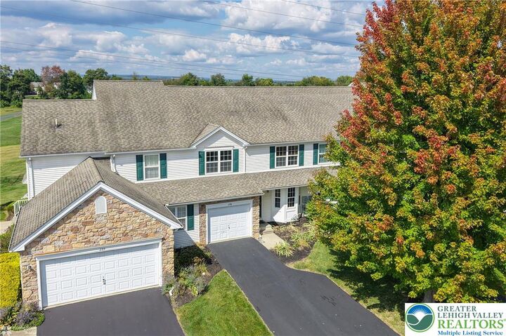 Property Photo:  286 Park Ridge Drive  PA 18040 