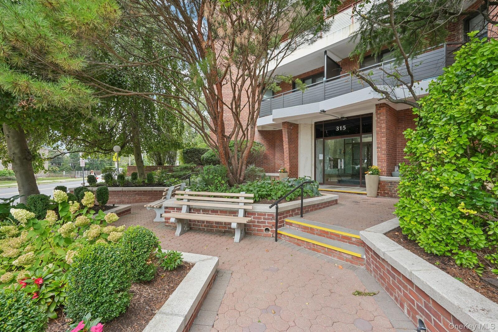 Property Photo: 315 King Street 1L NY 10573