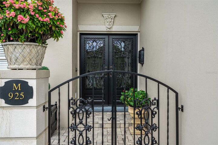 925 Ashington Place 3  Orlando FL 32804 photo