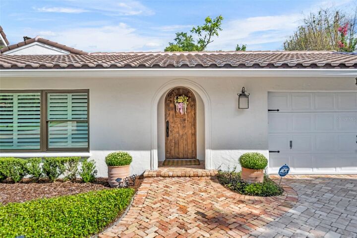 Property Photo:  1571 Lasbury Avenue  FL 32789 