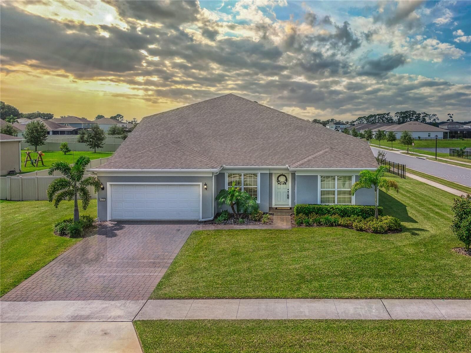 Property Photo: 4210 Sunset Preserve Boulevard FL 32820