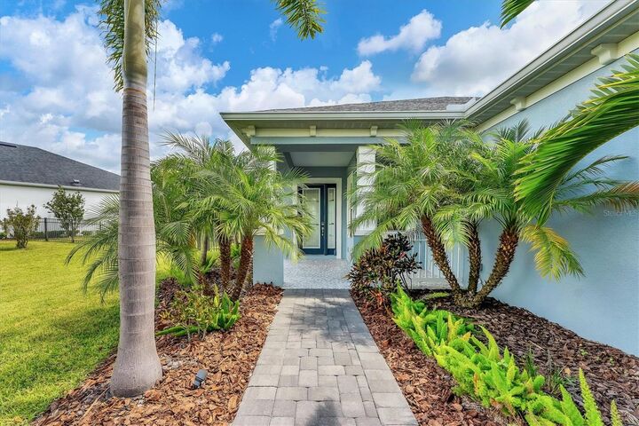 Property Photo: 13619 Old Creek Court FL 34219