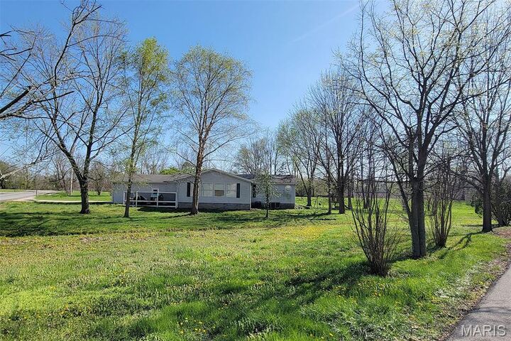 Property Photo:  301 Kimberly Drive  MO 63780 