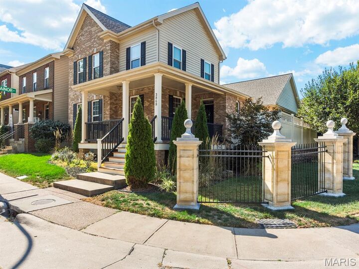 3868 Blow Street  St Louis MO 63116 photo