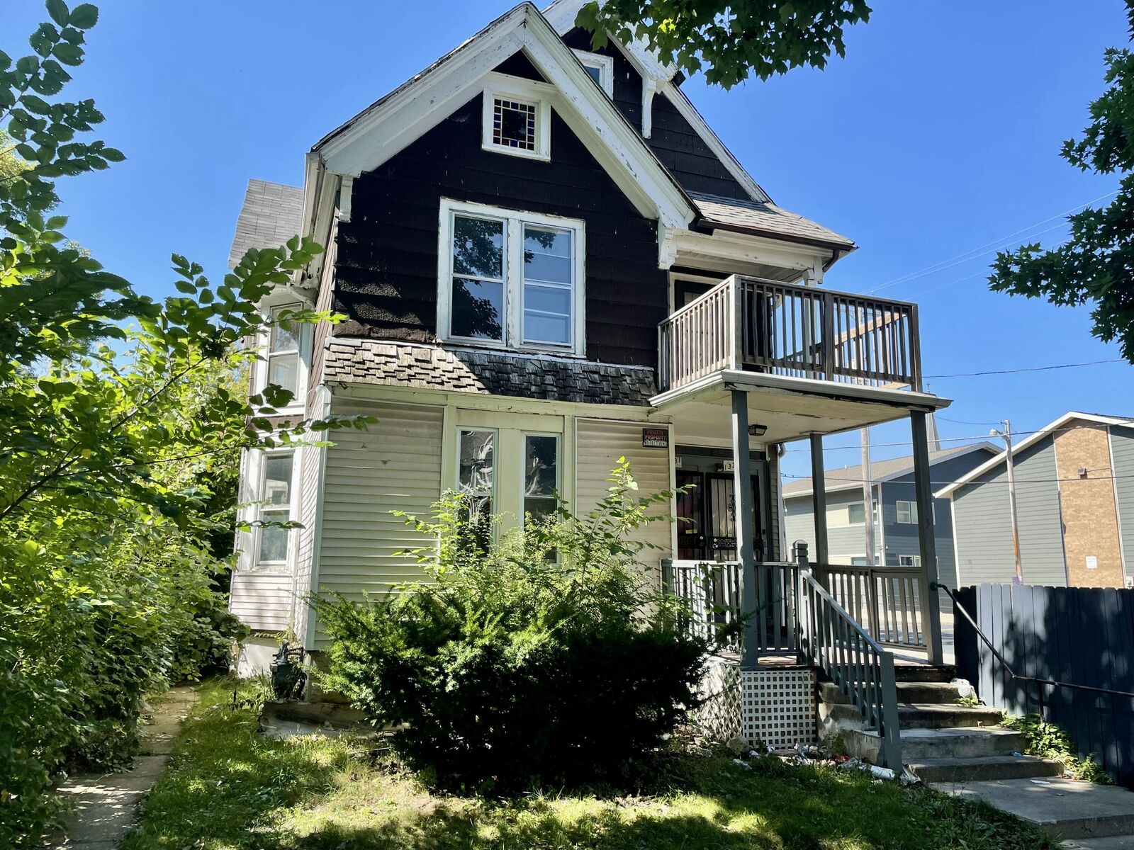 Property Photo:  1331 N 22nd St 1333  WI 53205 