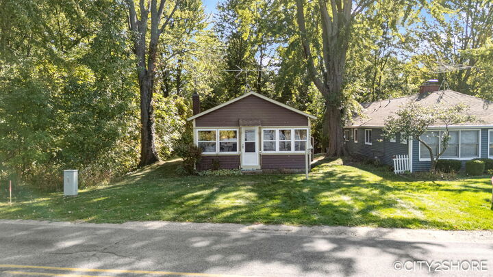 Property Photo:  5964 122nd Avenue  MI 49408 