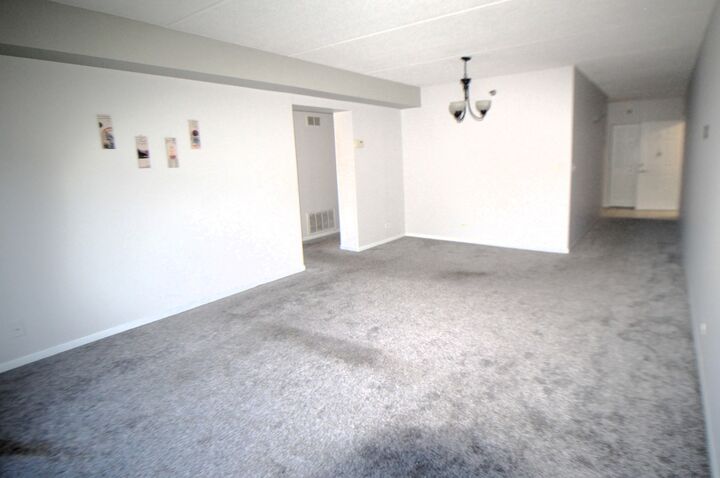 Property Photo:  3303 Grove Avenue 304  IL 60402 