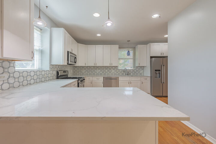 Property Photo: 1926 N Sawyer Avenue IL 60647
