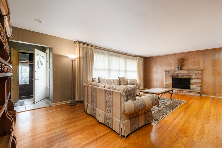 Property Photo:  1263 Carlisle Place  IL 60015 