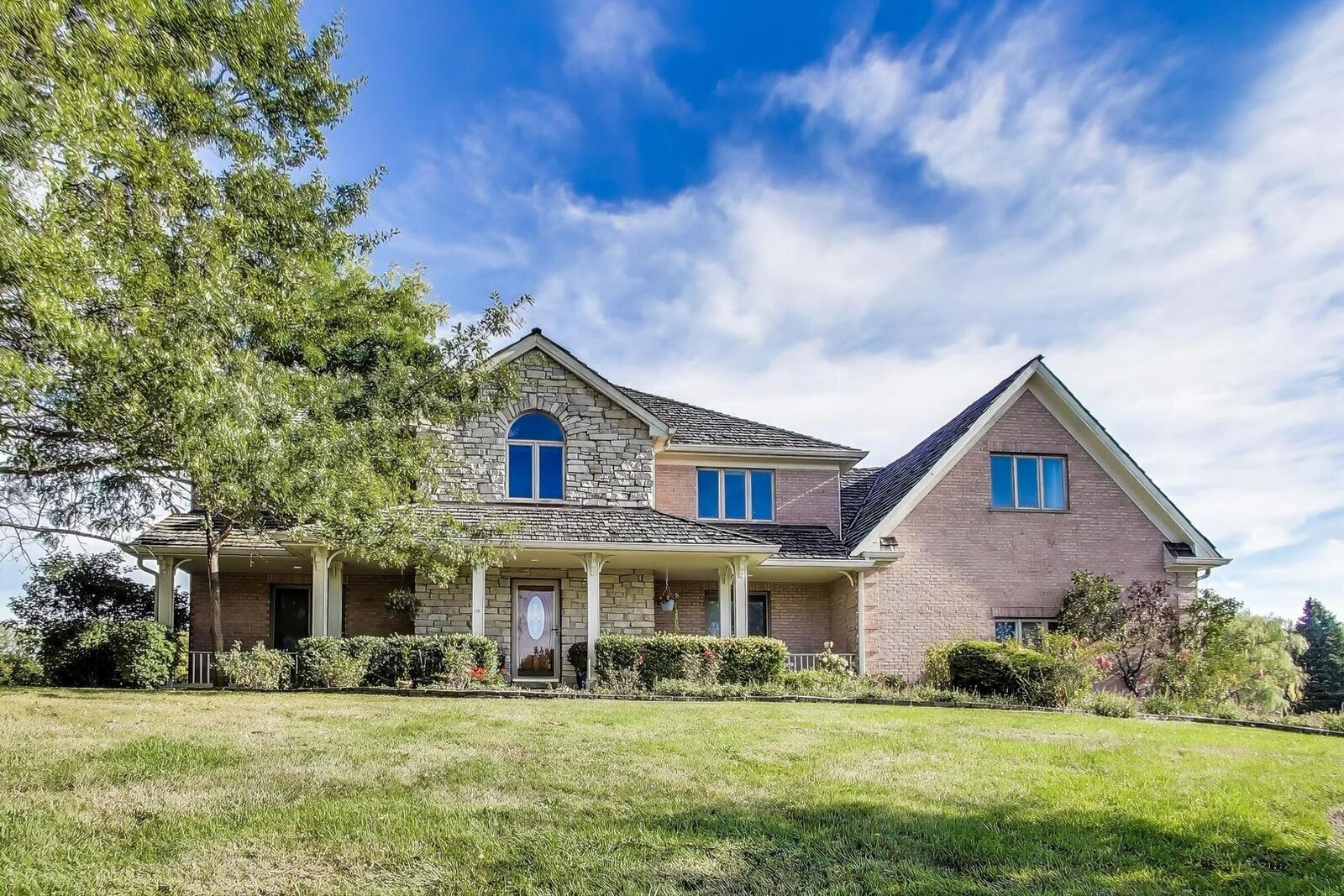 Property Photo:  179 Sycamore Drive  IL 60047 