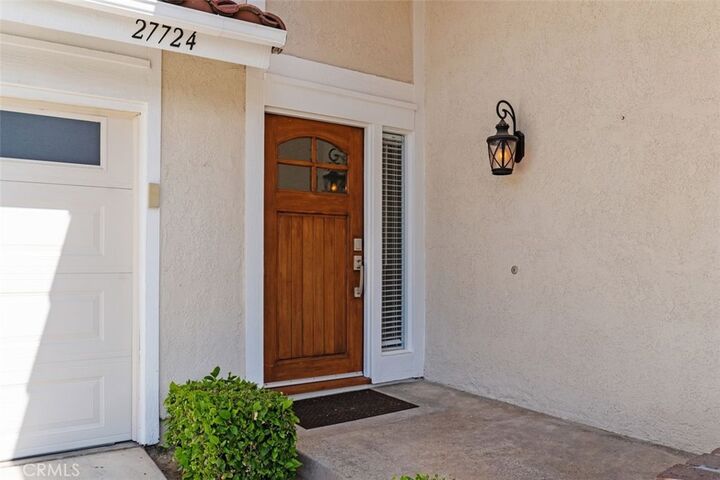 Property Photo:  27724 Calle Valdes  CA 92692