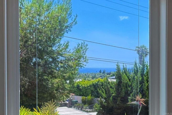 Property Photo:  2428 Dunstan Street  CA 92054 
