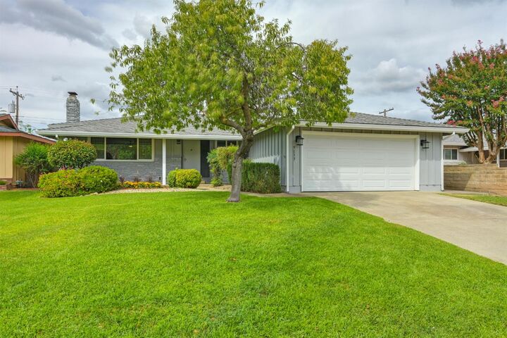 Property Photo:  9133 Rundelay Way  CA 95826 