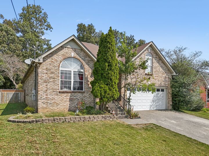 Property Photo:  2129 Academy Way  TN 37086 
