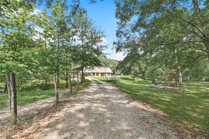Property Photo:  345 Village Farms Road  LA 70437 