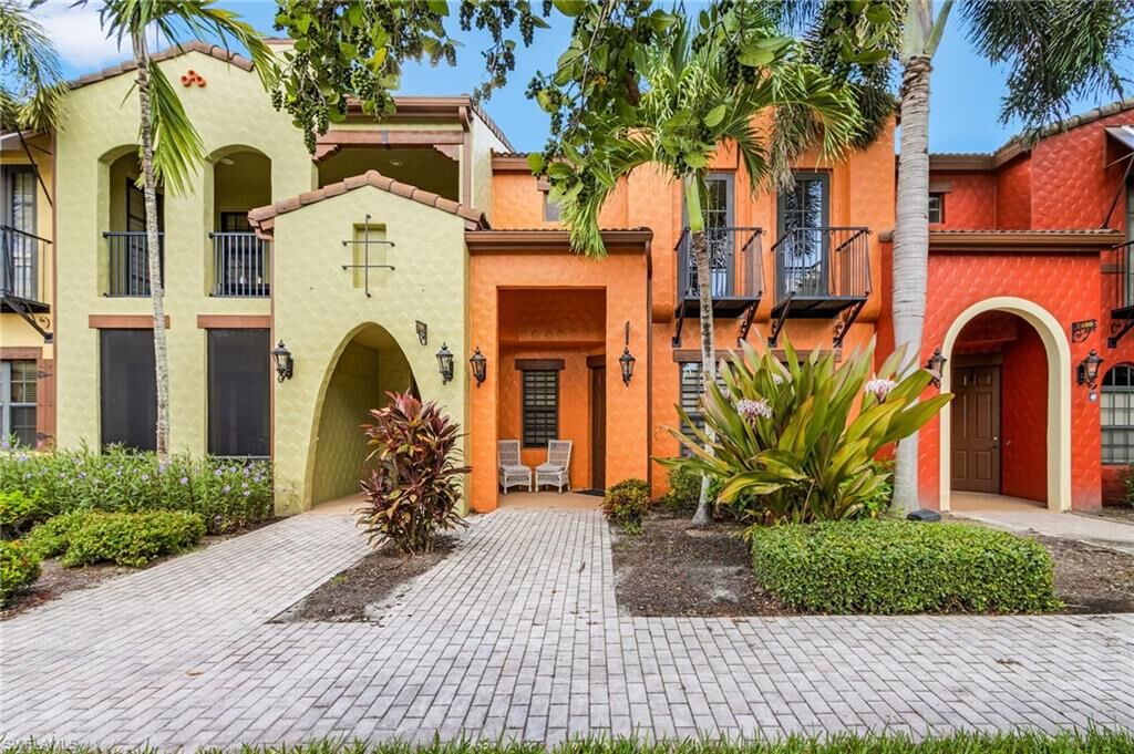 Property Photo: 9108 Capistrano St S 7405 FL 34113
