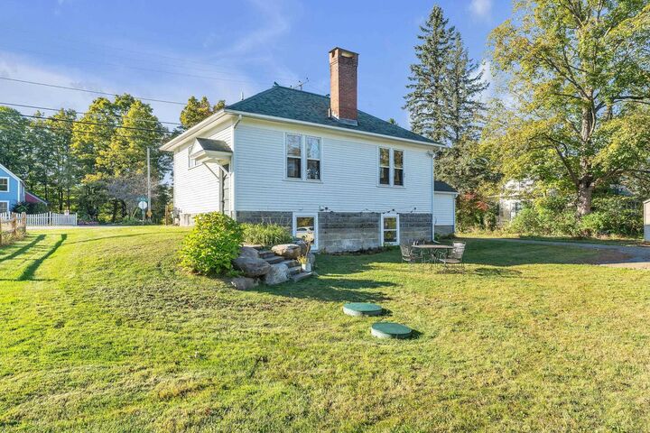 Property Photo:  382 Vt Route 15  VT 05465 