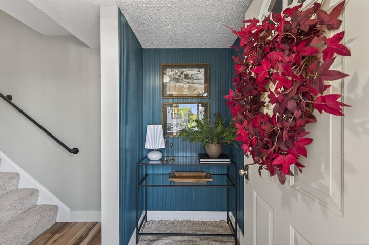 Property Photo:  2104 Tamarin Trail  MN 55427 