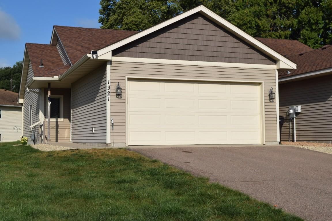 Property Photo:  1321 4th Avenue  MN 55349 