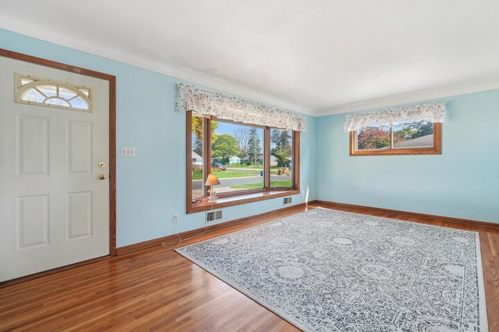 Property Photo:  2244 Roth Place  MN 55110 