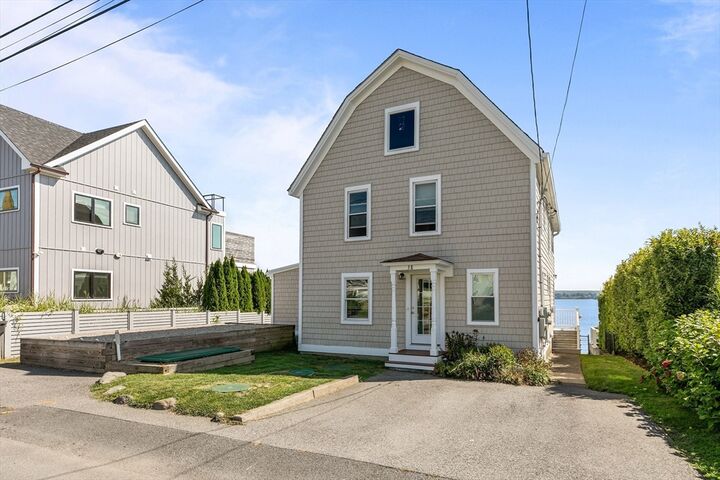 Property Photo: 38 Aquidneck Ave RI 02871