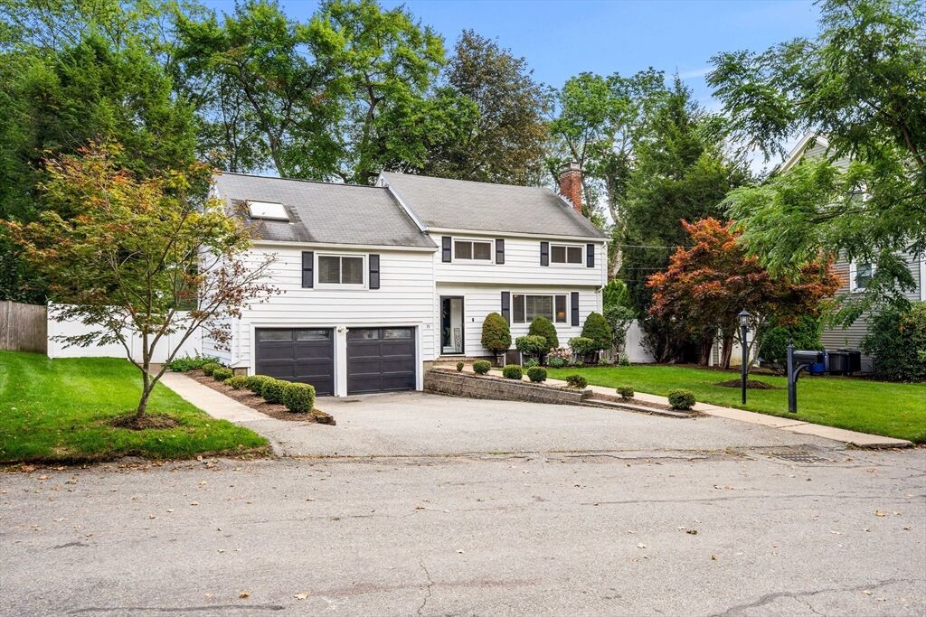 Property Photo:  15 Greeley Circle  MA 02474 