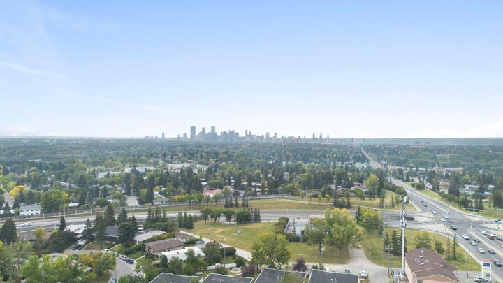 Property Photo:  4440 14 Street NW 301  AB T2K 1J5 