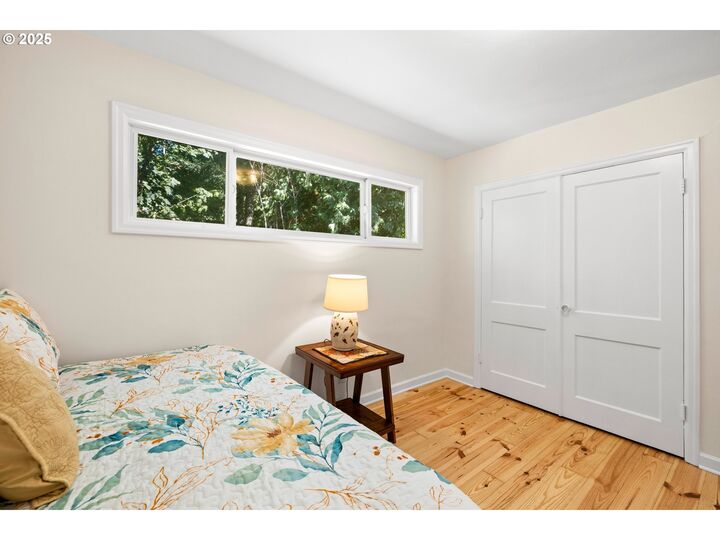 Property Photo:  2245 SW Martha St  OR 97239