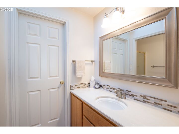 604 NE 156th Ave  Vancouver WA 98684 photo