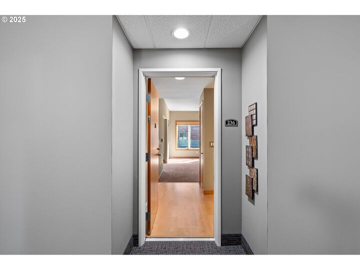 Property Photo:  400 W 8th St 236  WA 98660 