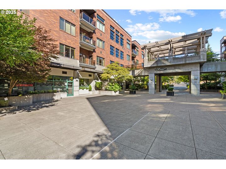 Property Photo:  400 W 8th St 236  WA 98660 