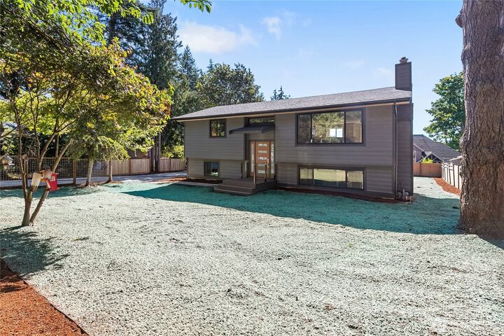 Property Photo:  4020  Academy Street  WA 98226 