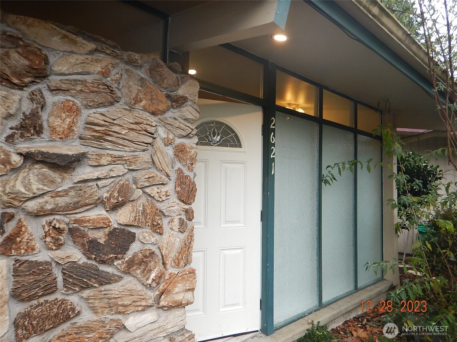Property Photo:  2621  Otis Street SE  WA 98501 