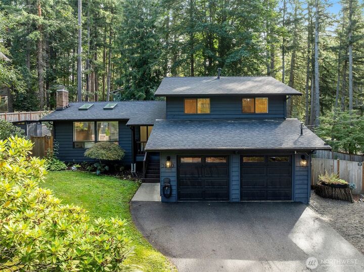 Property Photo:  3050  241st Avenue SE  WA 98075 