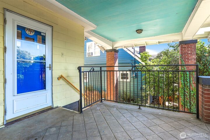 Property Photo:  2518  31st Avenue S  WA 98144 
