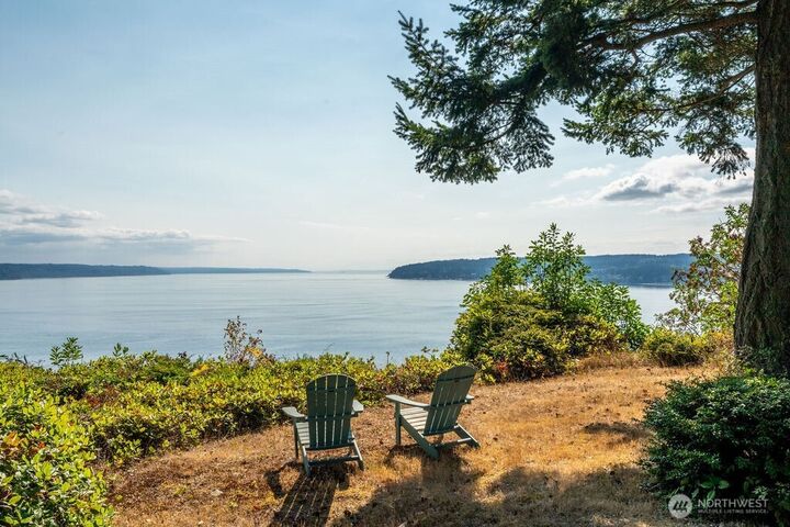 Property Photo:  26  Sound Place  WA 98206 