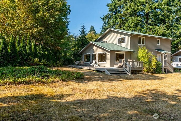 Property Photo:  26  G Sound Place  WA 98206 