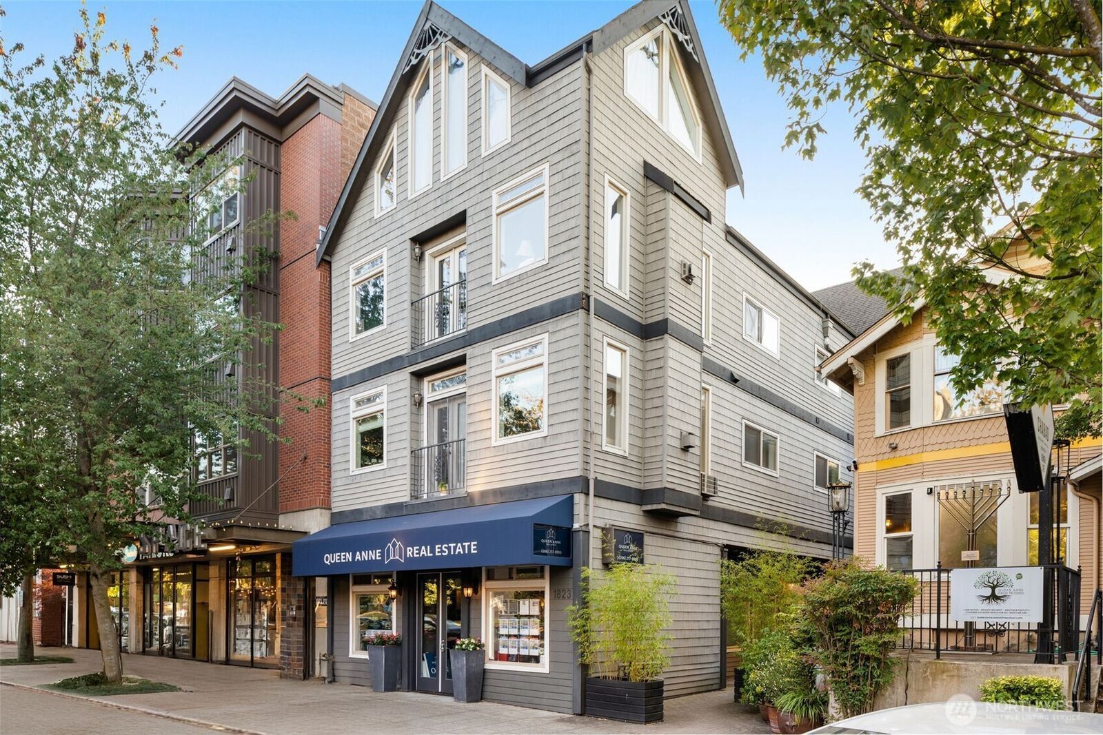 Property Photo: 1823 Queen Anne Avenue N 202 WA 98109