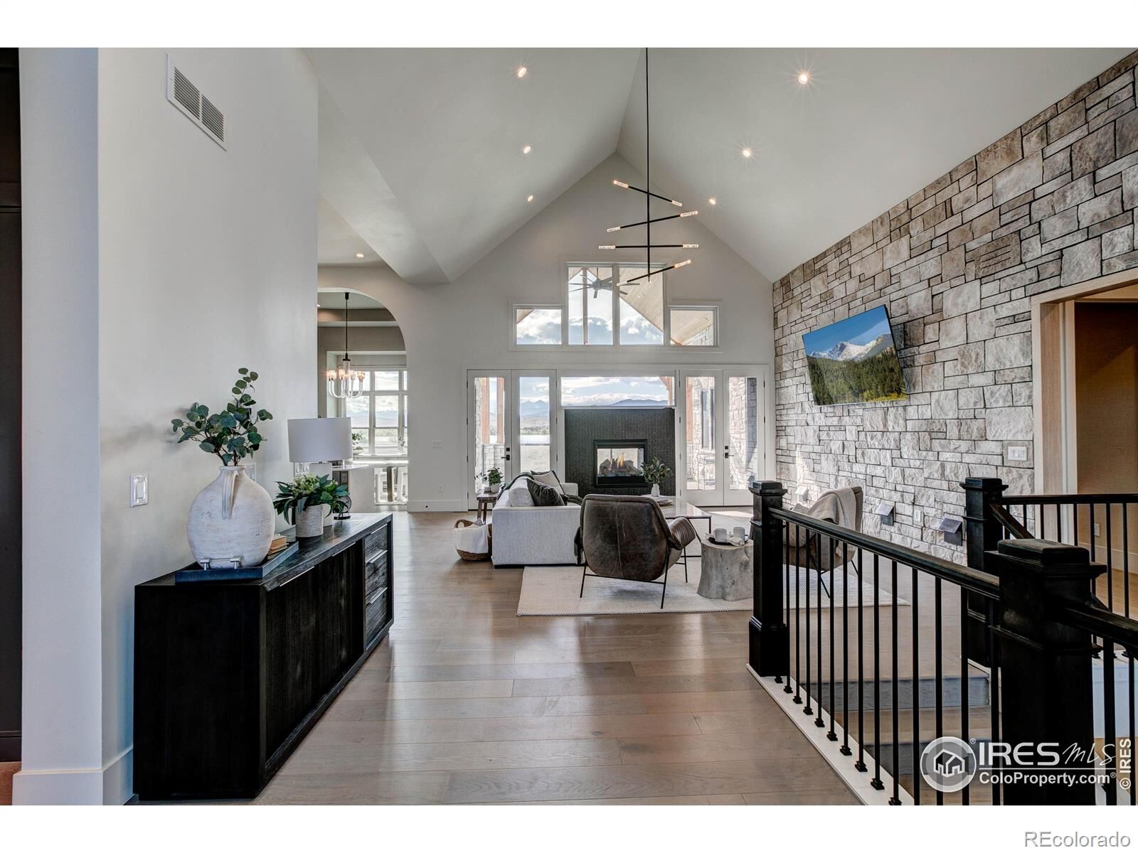 Property Photo:  2517 Southwind Road  CO 80513 