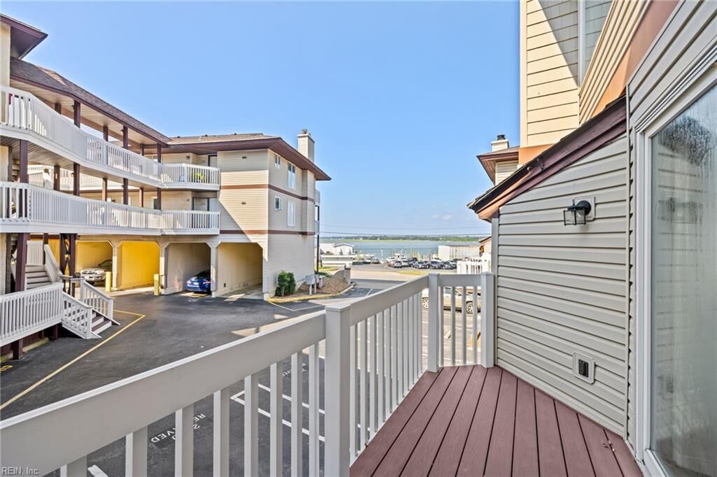Property Photo:  2230 Vista Cir  VA 23451 