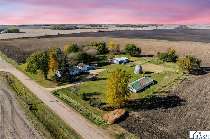 37658 410th Street  St. Peter MN 56082 photo