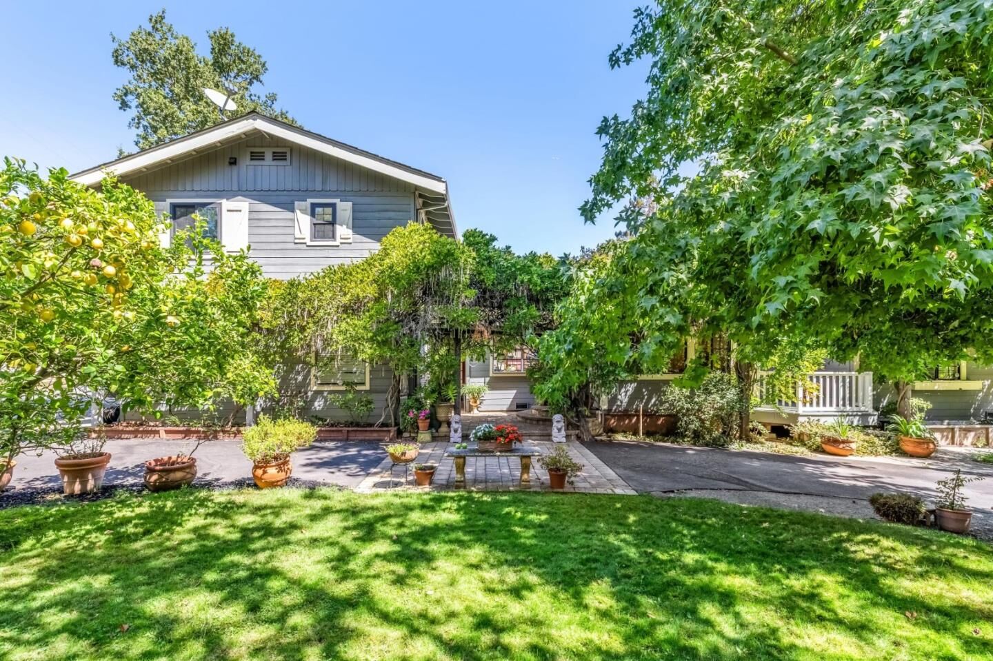 Property Photo: 1211 Canada Road CA 94062