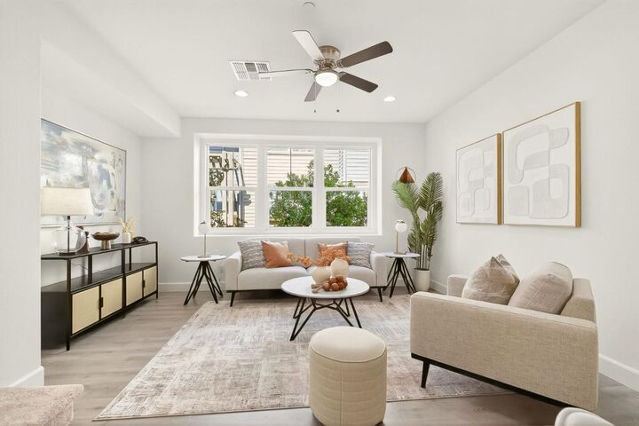 Property Photo: 1087 Yarrow Terrace CA 95133