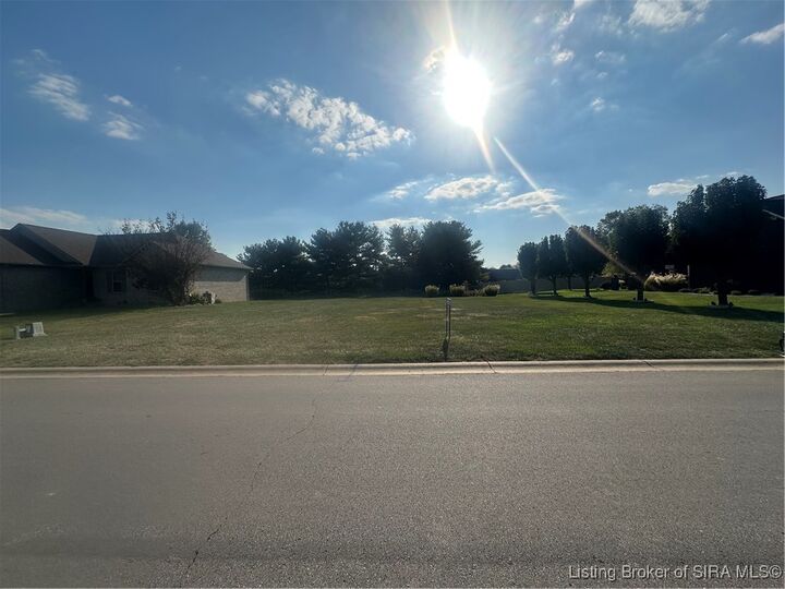 2882 Sandalwood Drive  New Albany IN 47150 photo